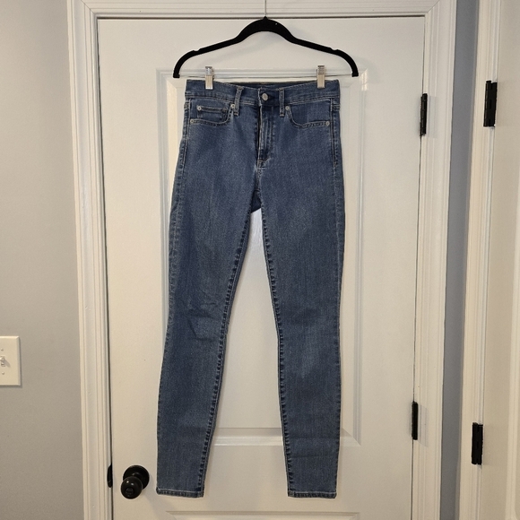 GAP Denim - GAP Mid Rise Size 26R Straight Leg Jeans Light Blue Wash With Flex Waist